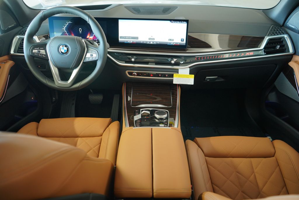 Thumbnail: 2026 BMW X5 - 15