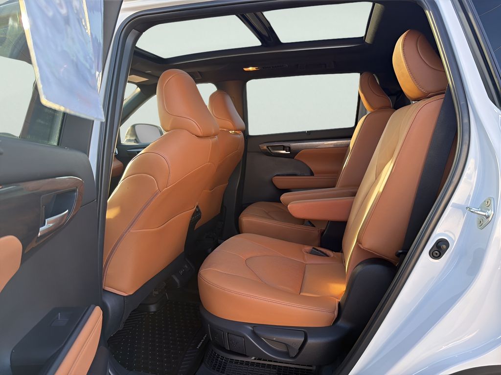 2023 Toyota Highlander Hybrid