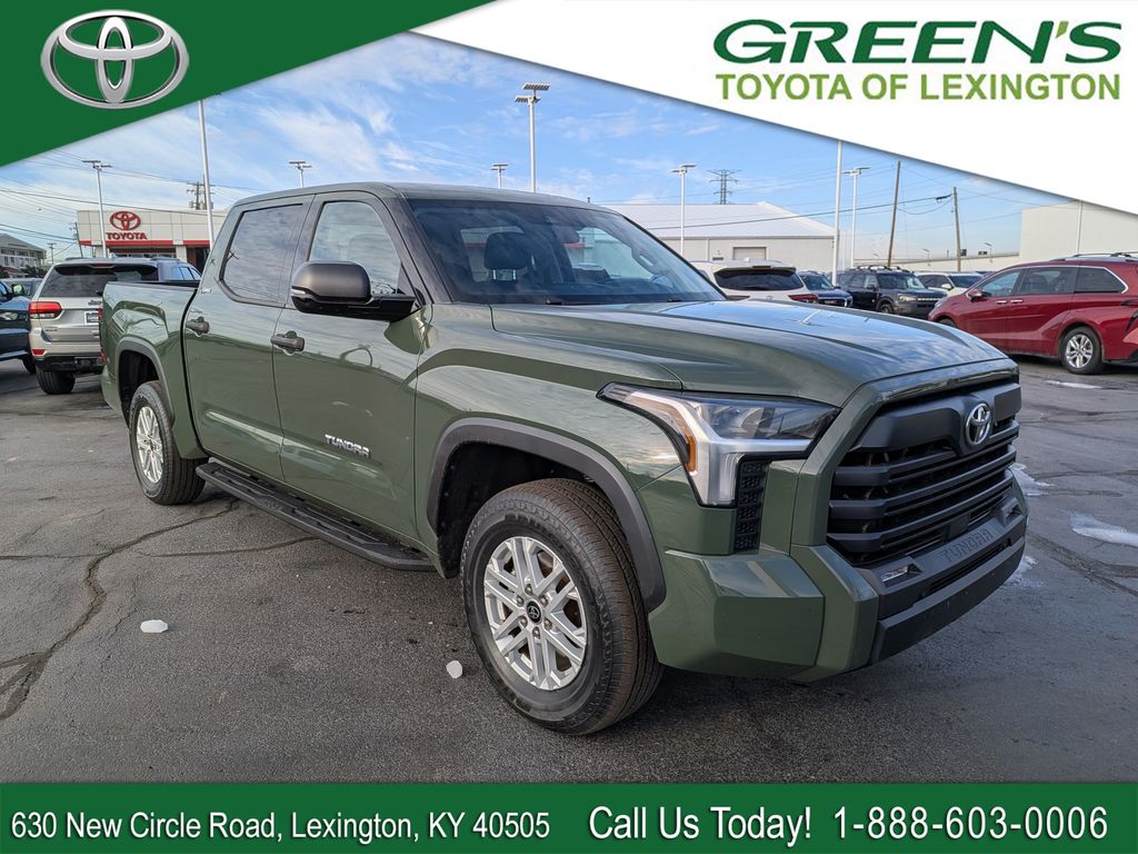 2022 Toyota Tundra SR5 CrewMax Cab 4WD