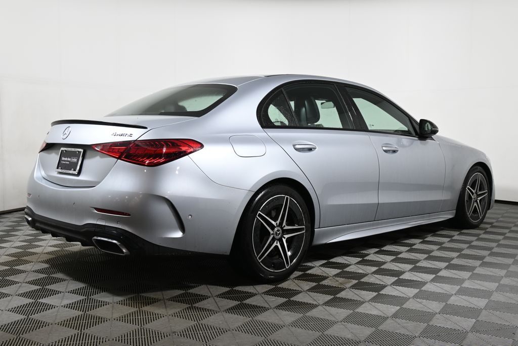 Thumbnail: 2022 Mercedes-Benz C-Class - 10