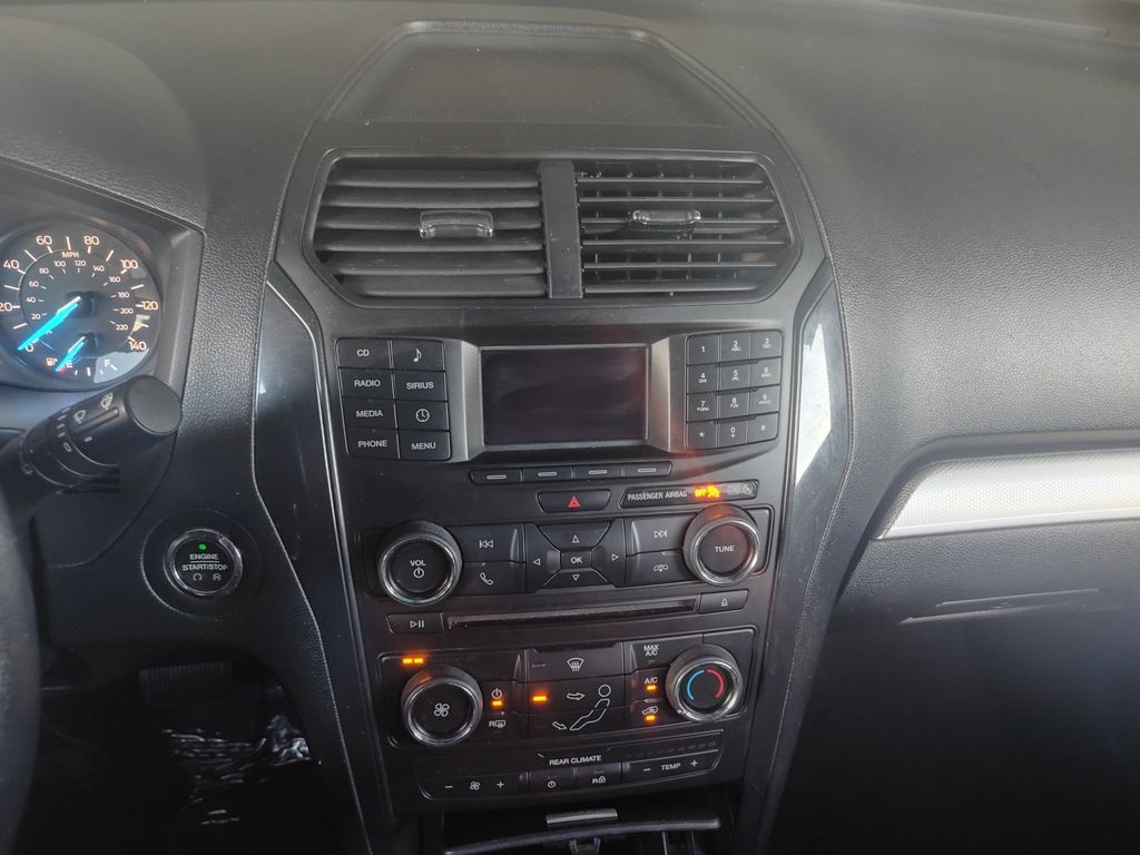 Used Car 2017 Ford Explorer  Xlt For Sale In Austin, Texas