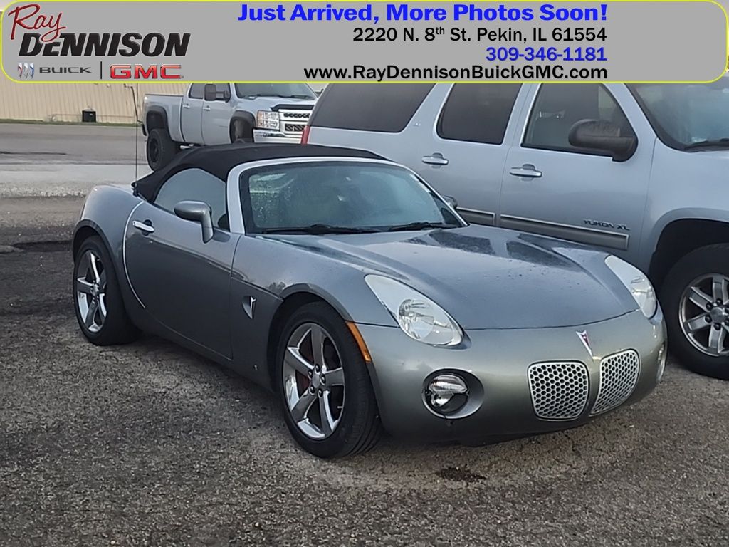 Gray 2006 Pontiac Solstice Roadster Convertible Rear-Wheel Drive 5-Speed Automatic