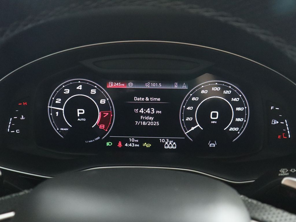 Thumbnail: 2025 Audi RS Q8 - 32