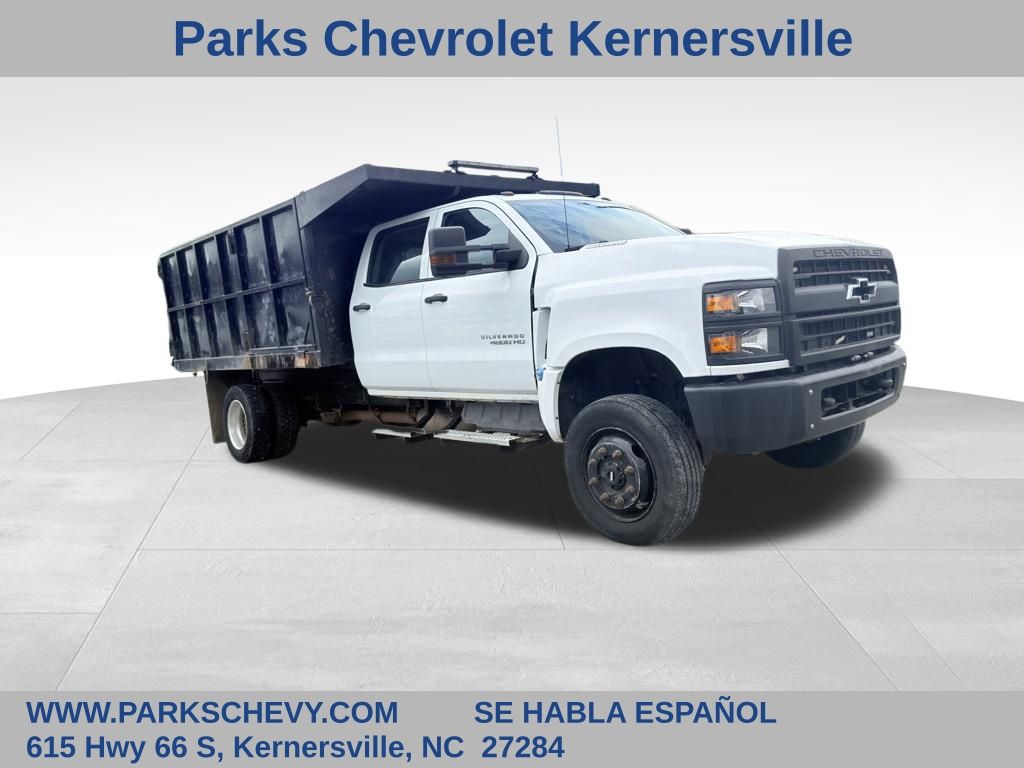 White 2019 Chevrolet Silverado 4500HD Pickup Truck 6-Speed Automatic