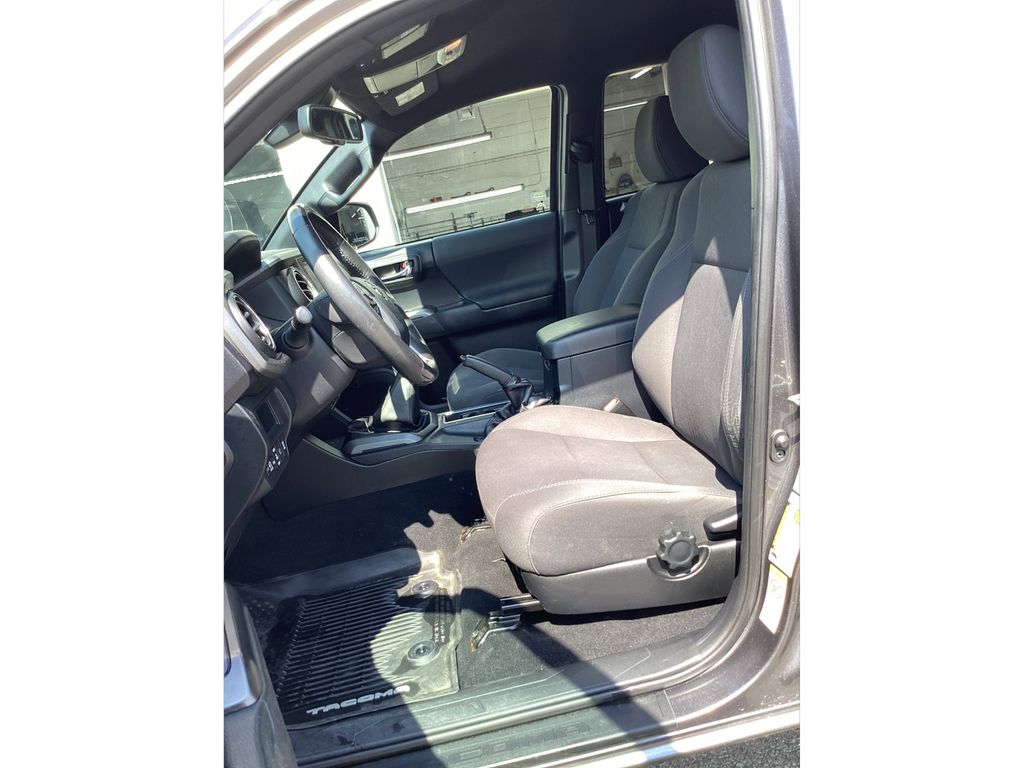Used 2018 Toyota Tacoma Truck