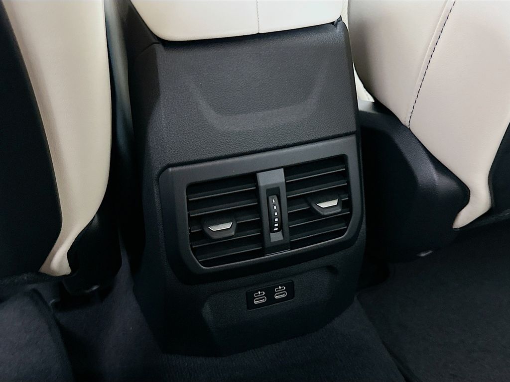 Thumbnail: 2026 BMW 2 Series - 18