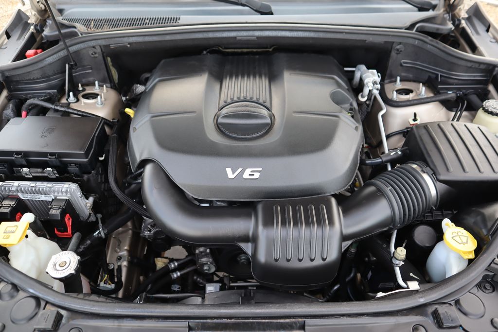 Thumbnail: 2015 Jeep Grand Cherokee - 28