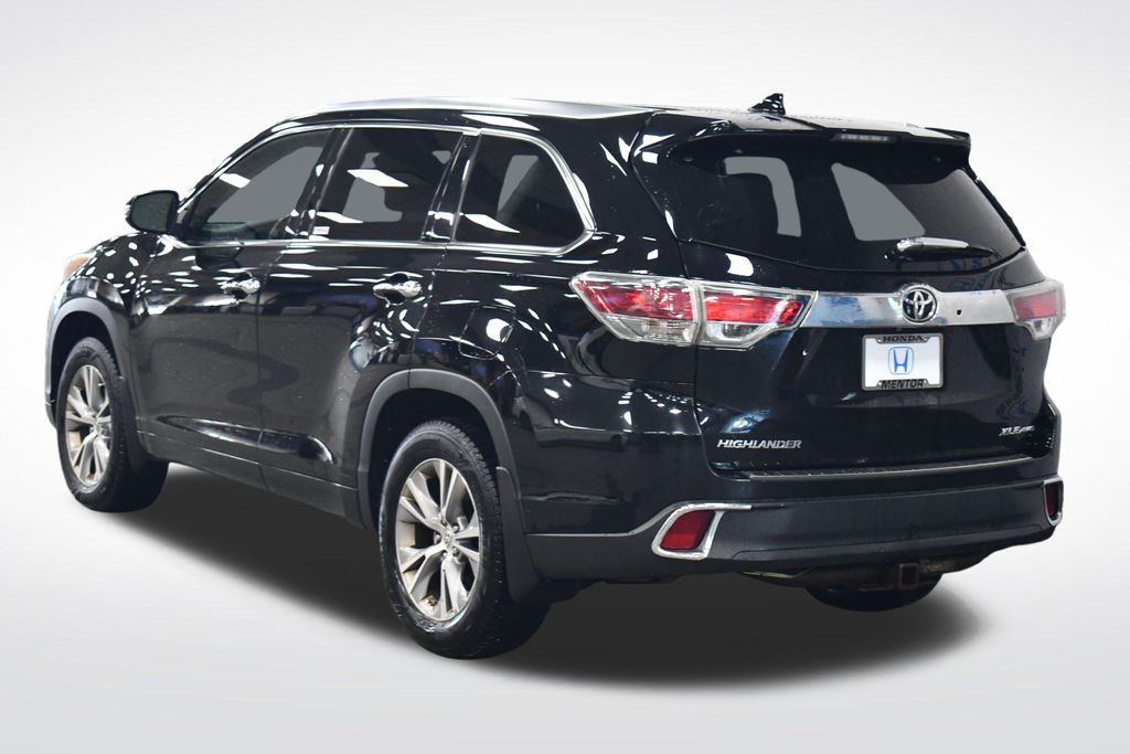 Thumbnail: 2015 Toyota Highlander - 5