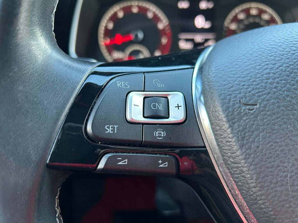 Thumbnail: 2019 Volkswagen Jetta - 19