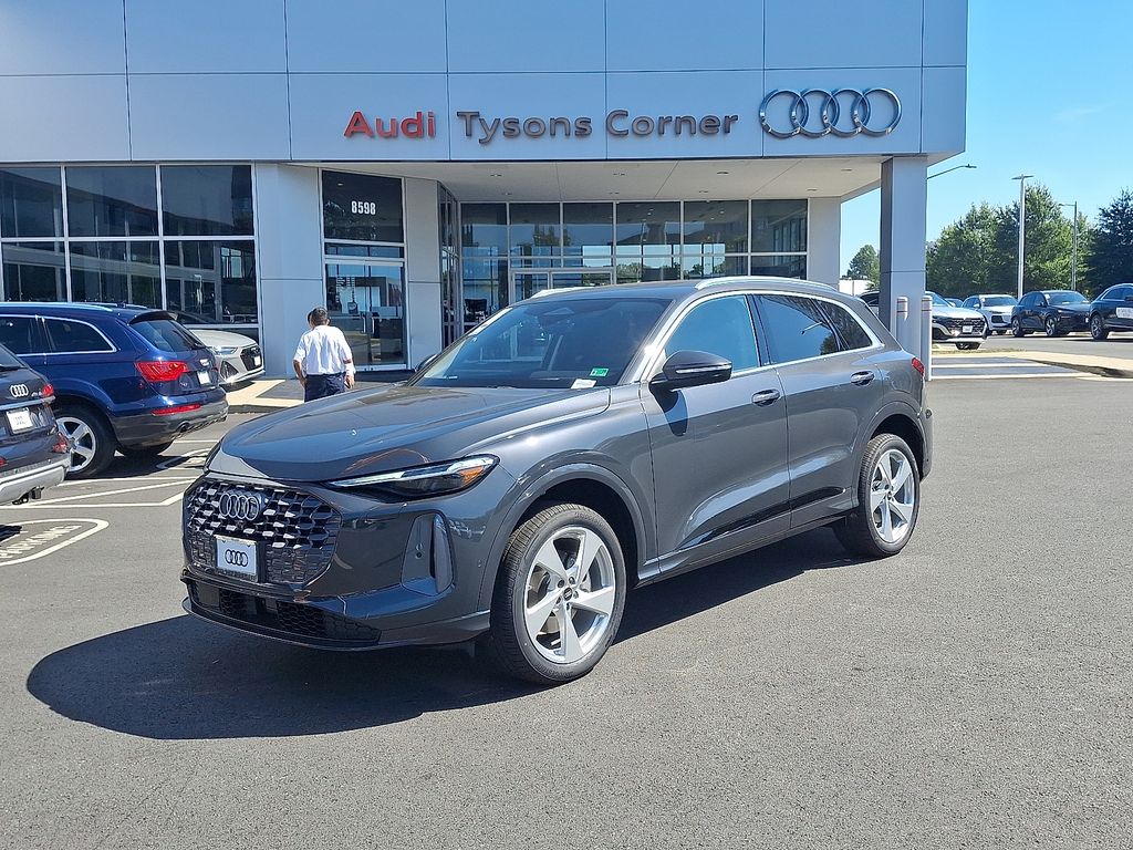 Thumbnail: 2025 Audi Q5 - 1