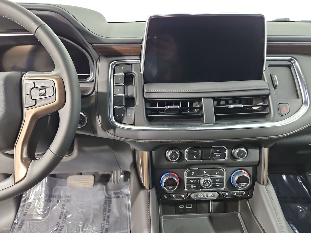 Used 2024 Black Chevrolet High Country image 18