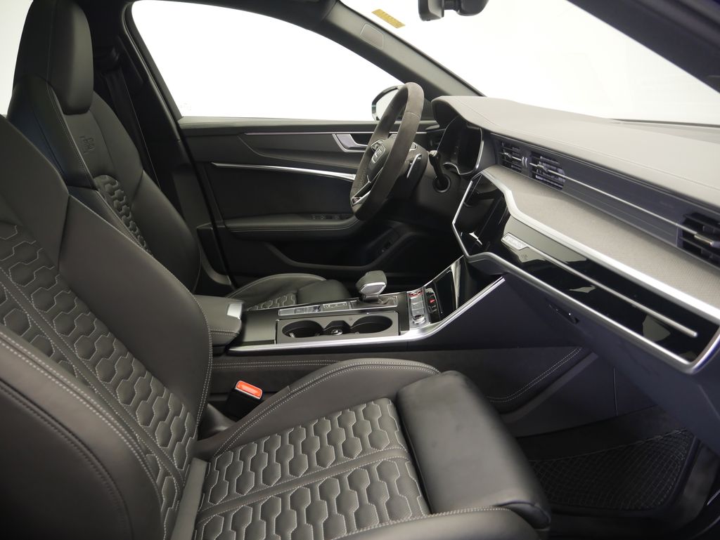 Thumbnail: 2023 Audi RS 6 - 25