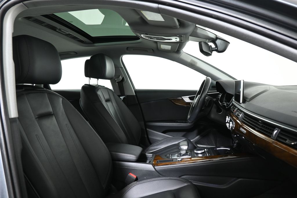 Thumbnail: 2019 Audi A4 - 28