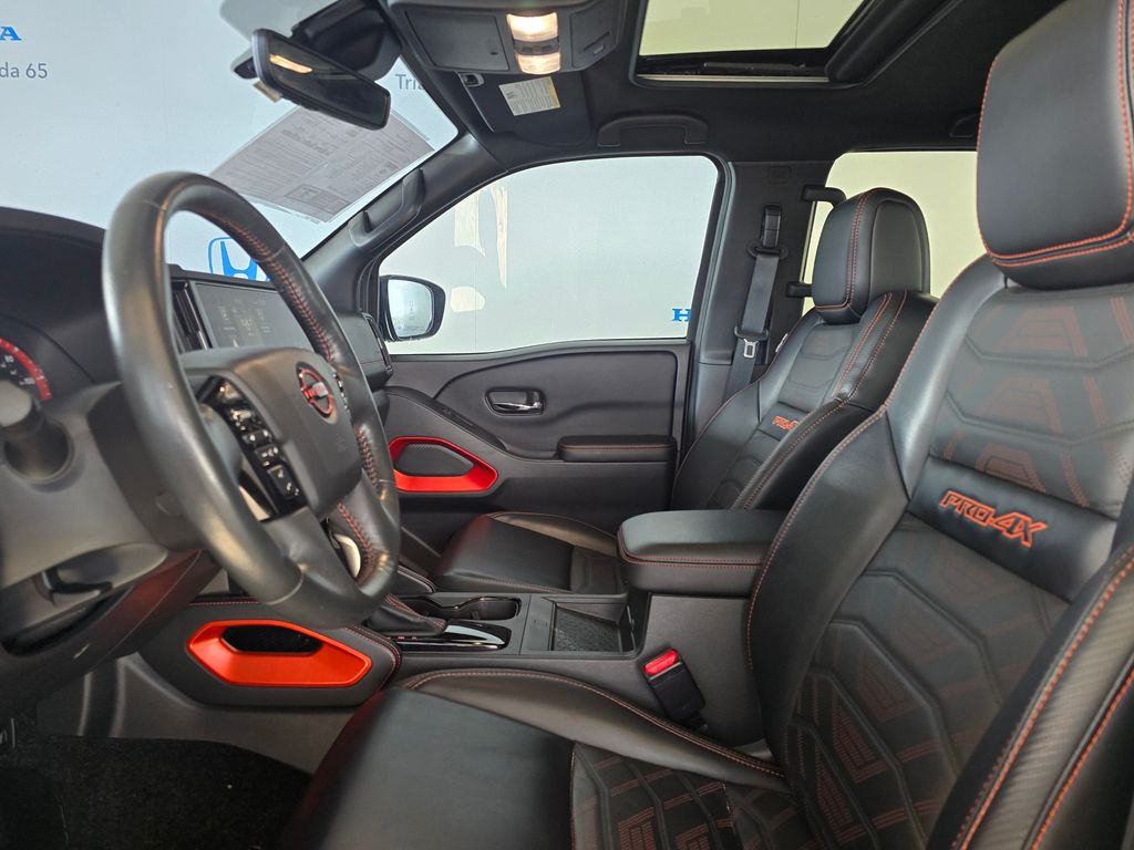 Thumbnail: 2025 Nissan Frontier - 9