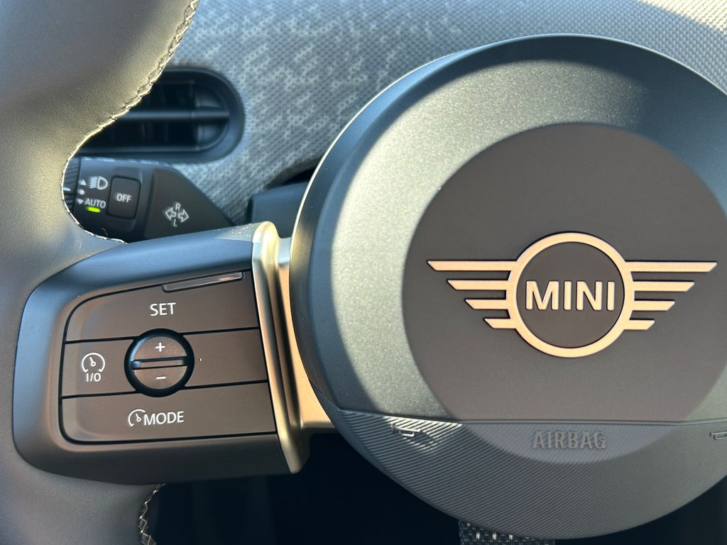 2025 MINI Cooper S 20