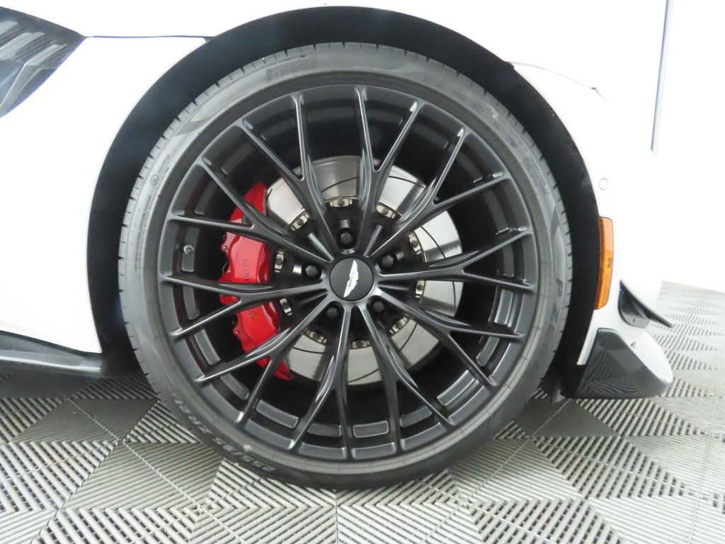 2023 Aston Martin Vantage F1 Edition 30