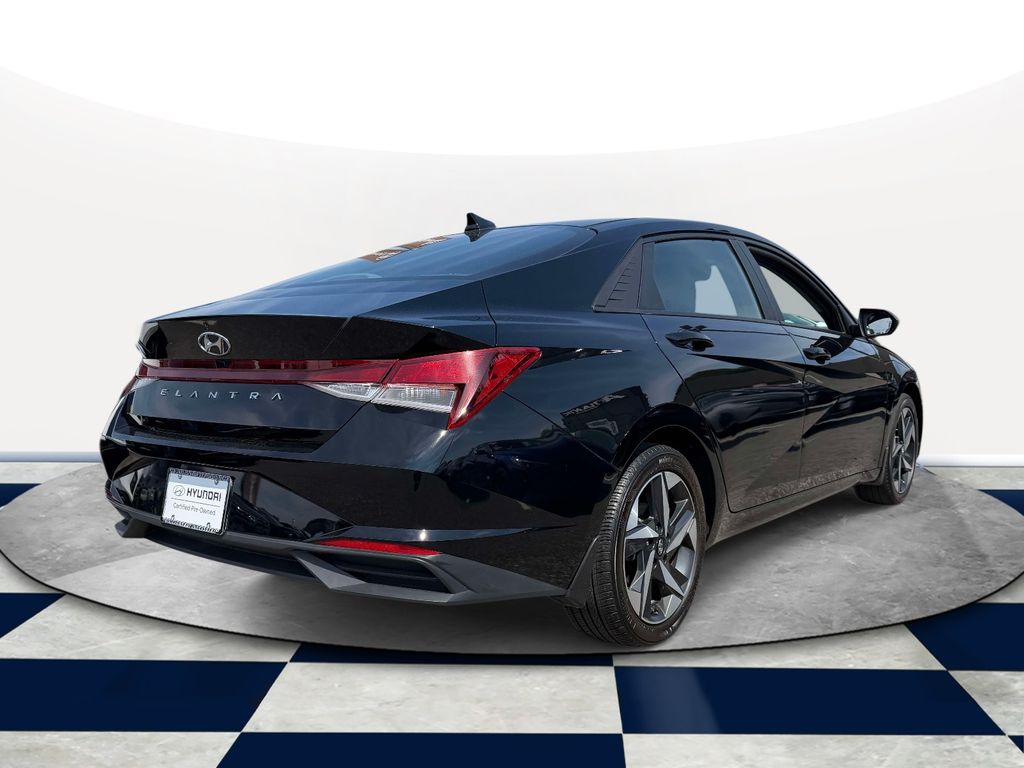 Used 2023 Hyundai Elantra Sedan