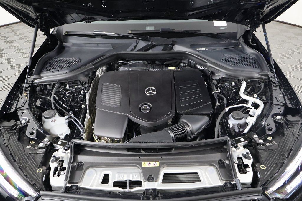 Thumbnail: 2025 Mercedes-Benz GLC - 14