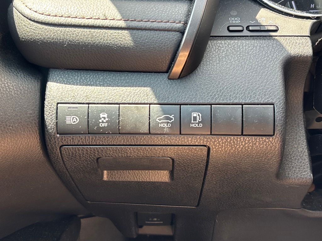 Used 2019 Toyota Camry Sedan