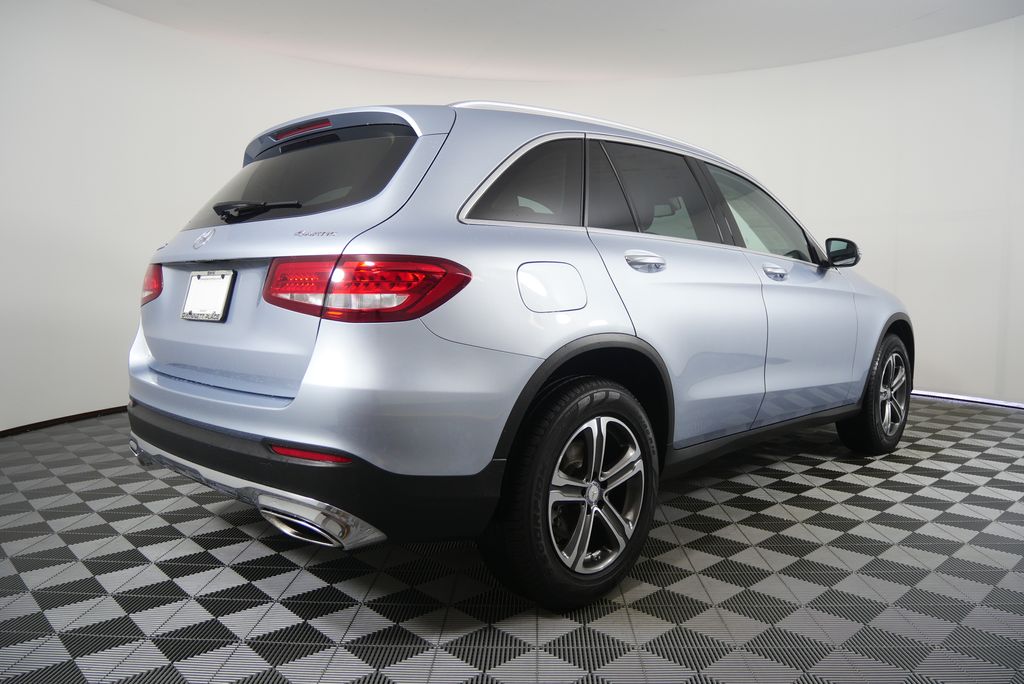Thumbnail: 2017 Mercedes-Benz GLC - 3