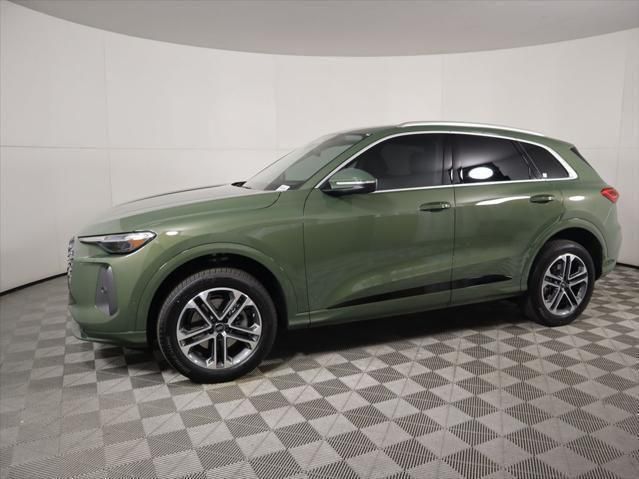 Thumbnail: 2025 Audi Q5 - 8