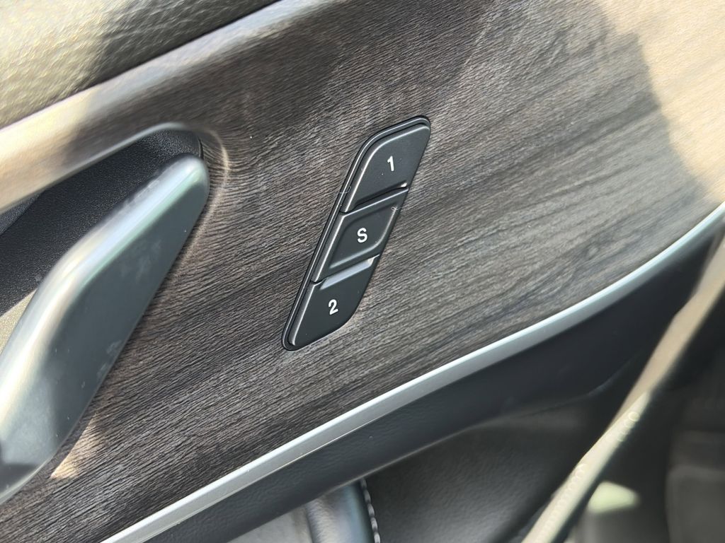 Used 2025 Jeep Grand Cherokee SUV