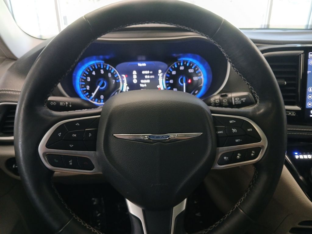 used 2021 Chrysler Pacifica car, priced at $29,500