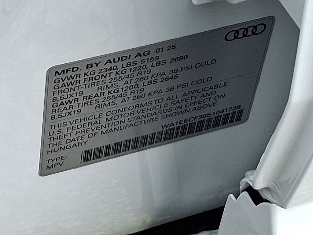 Thumbnail: 2025 Audi Q3 - 29