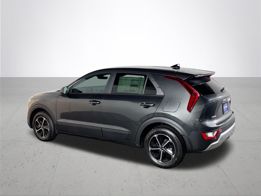 2025 Kia Niro LX