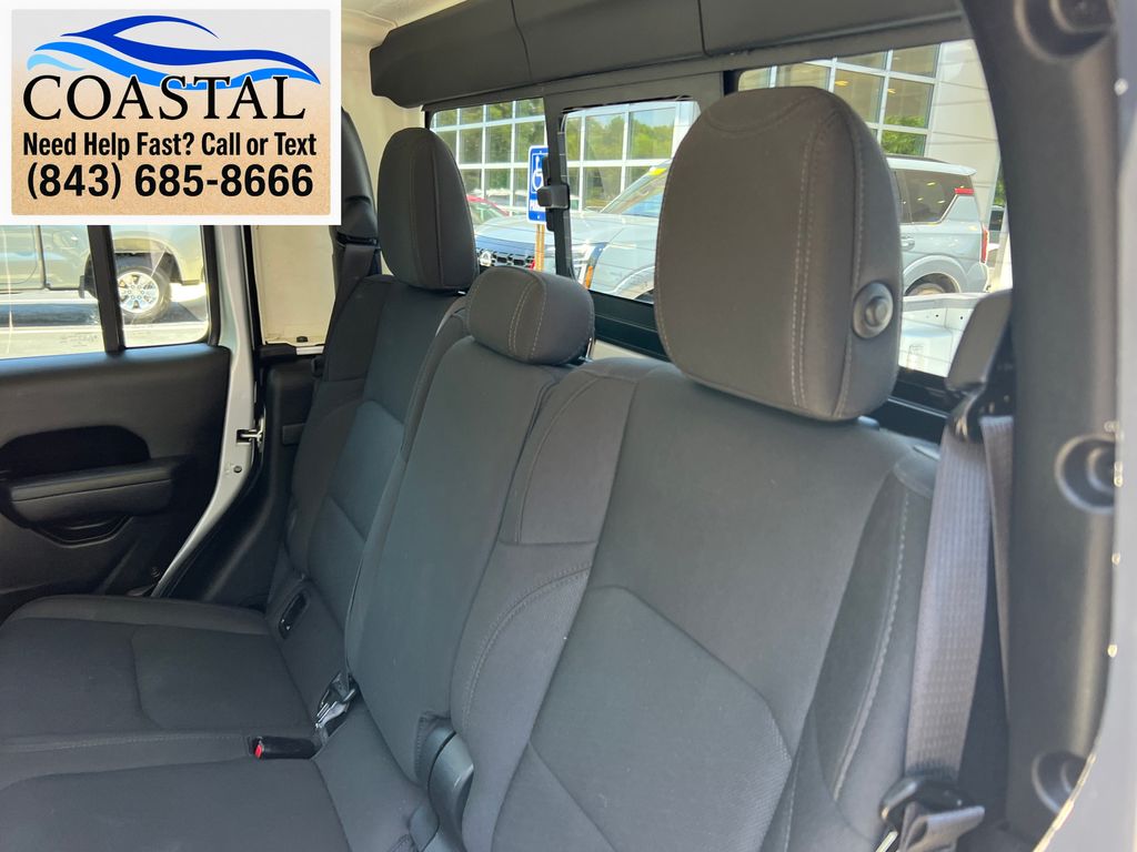 2022 Jeep Gladiator Altitude Silver at Bob King Buick GMC
