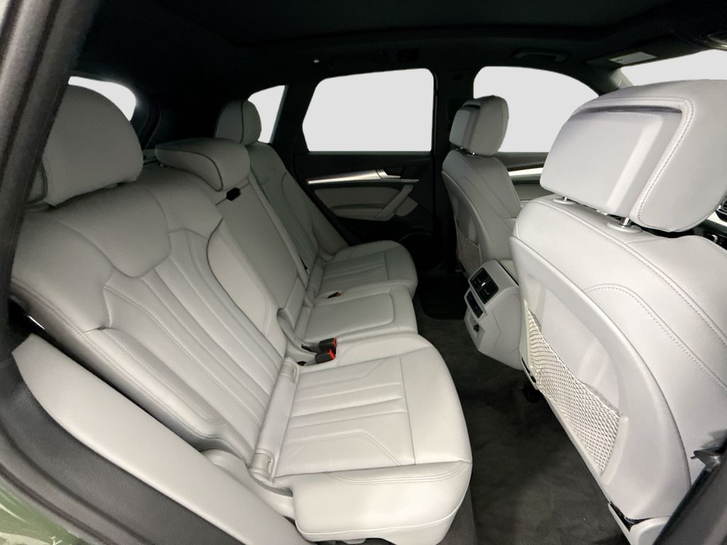 Thumbnail: 2024 Audi Q5 - 20