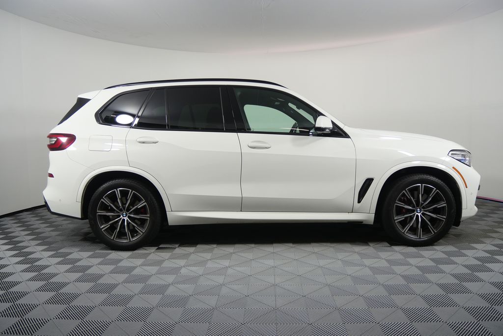 Thumbnail: 2023 BMW X5 - 2