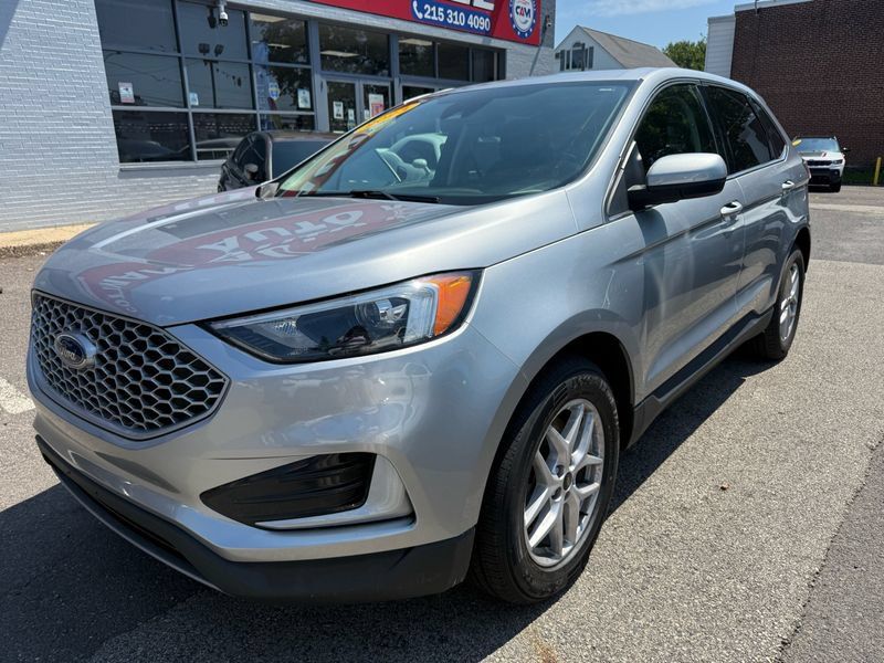 Silver Metallic 2023 Ford Edge SUV / Crossover All-Wheel Drive 8-Speed Automatic