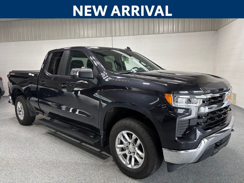 Dark Ash Metallic 2024 Chevrolet Silverado 1500 Pickup Truck Four-Wheel Drive 8-Speed Automatic