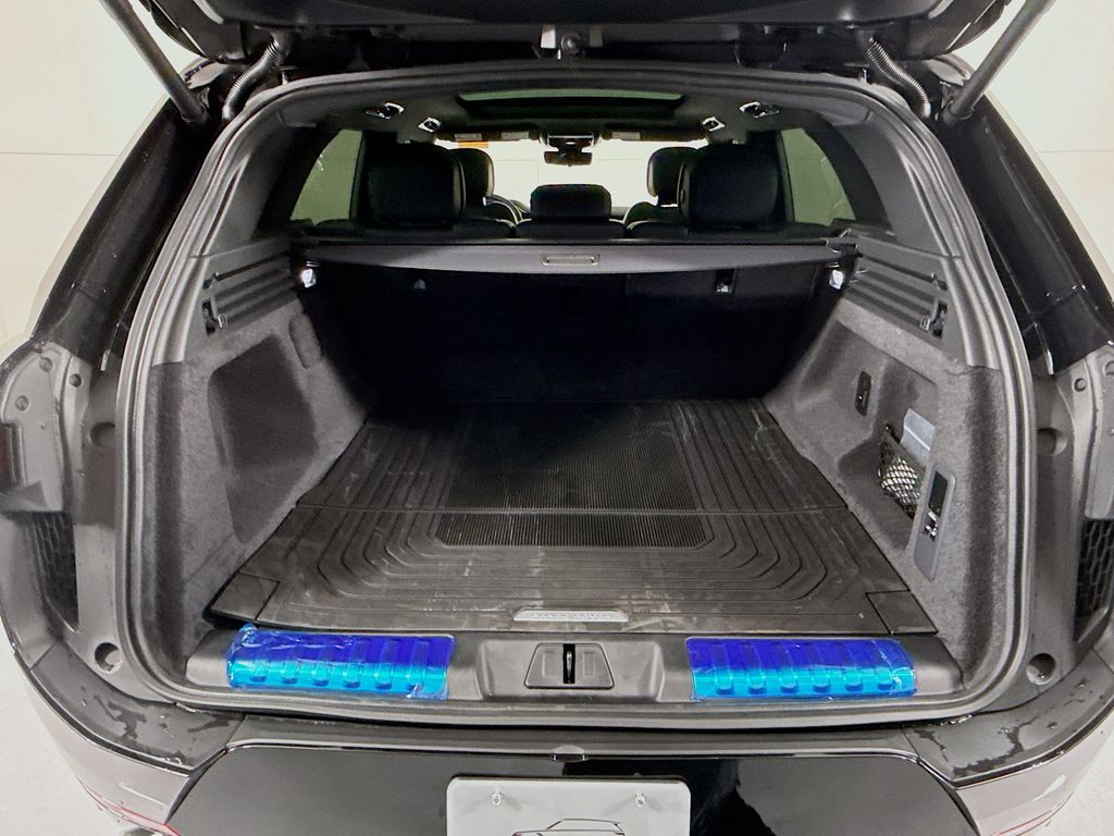 Thumbnail: 2026 Land Rover Range Rover Sport - 30