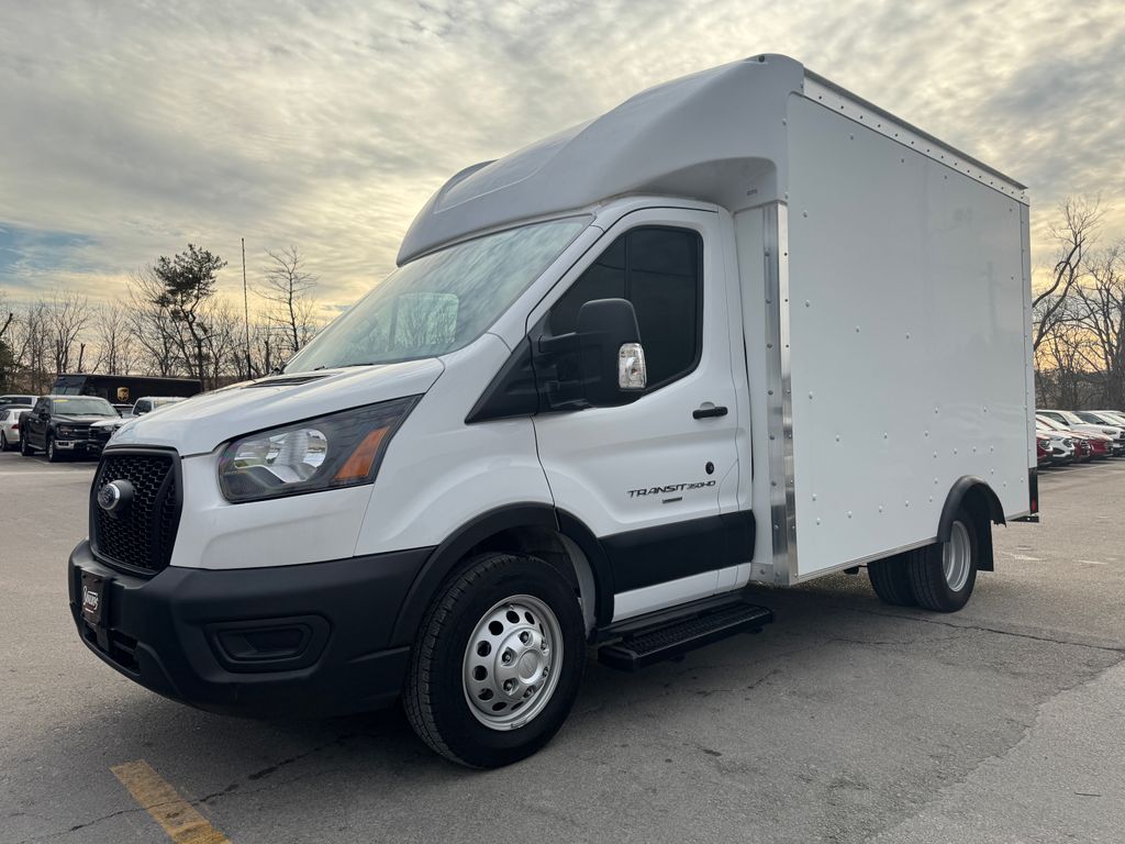 2024 Ford Transit Chassis 350 HD 9950 GVWR 138 Cutaway DRW RWD