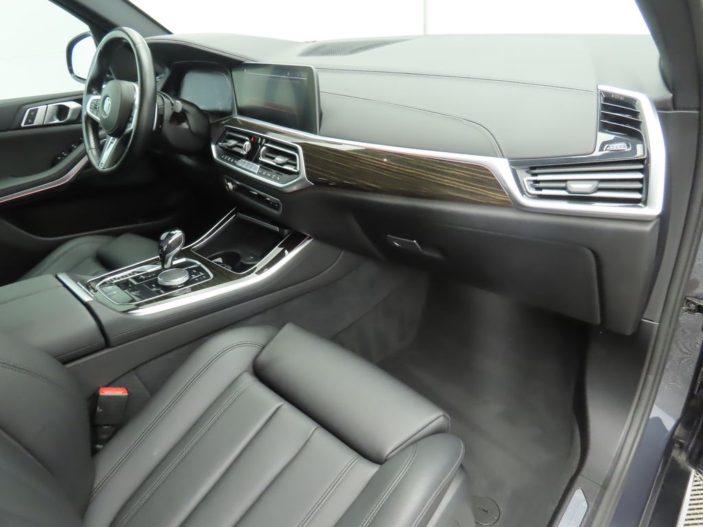 Thumbnail: 2019 BMW X5 - 18
