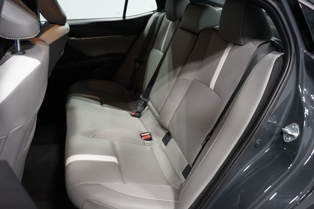 Thumbnail: 2025 Toyota Camry - 30