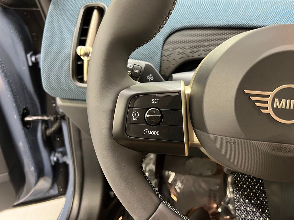 Thumbnail: 2025 MINI Cooper Countryman - 13