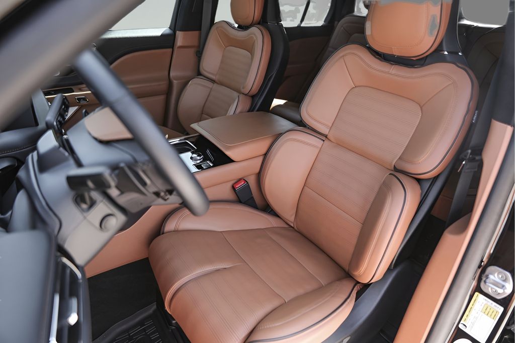 Used Car 2025 Lincoln Aviator  Black Label For Sale Under $80,000 In Austin, Texas