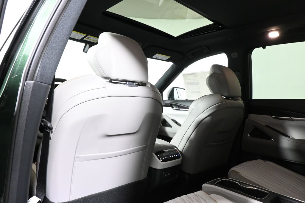 Thumbnail: 2027 INFINITI QX60 - 30