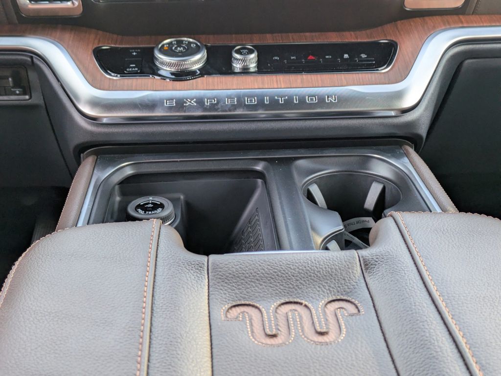 2025 Ford Expedition King Ranch