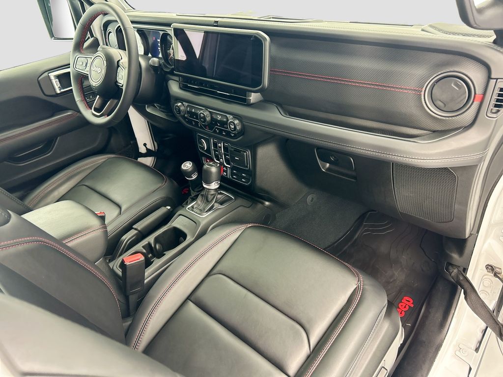 Thumbnail: 2024 Jeep Gladiator - 16