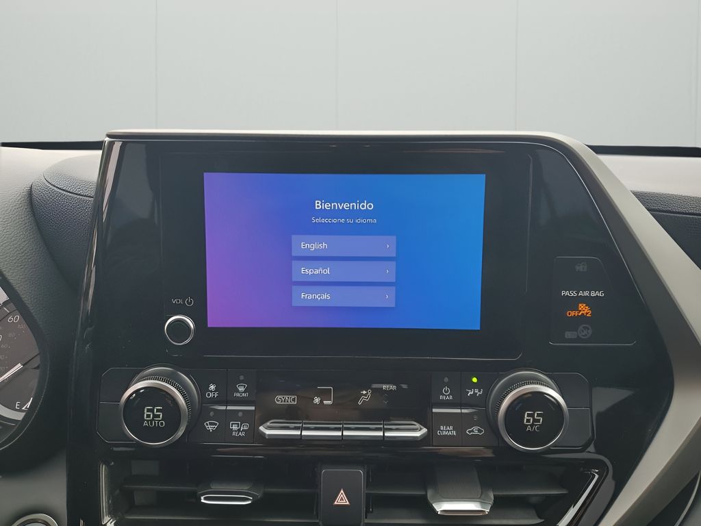 Used Car 2025 Toyota Highlander  Limited For Sale Under $40,000 In Austin, Texas