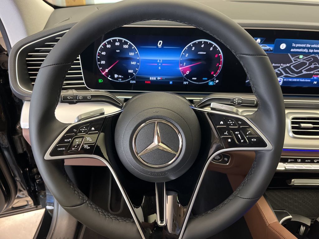 Thumbnail: 2026 Mercedes-Benz GLE - 13