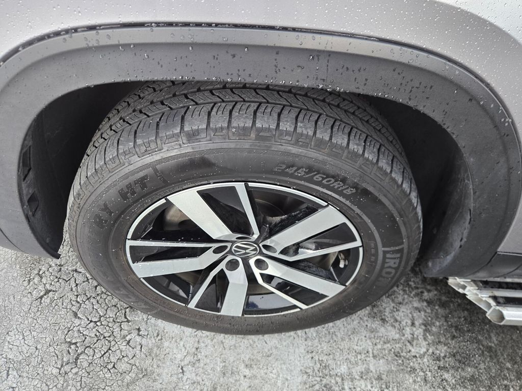 2022 Volkswagen Atlas - $18,700