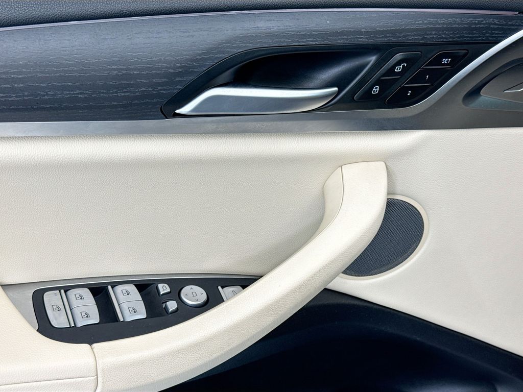 Thumbnail: 2023 BMW X3 - 22