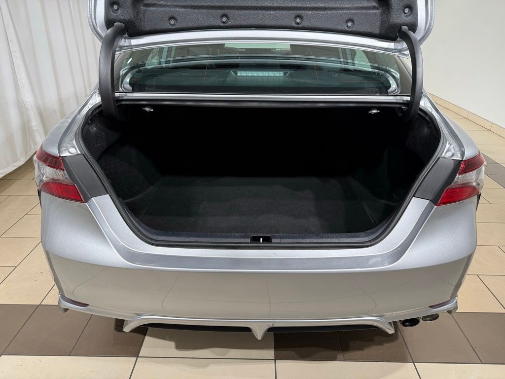 Thumbnail: 2024 Toyota Camry - 11