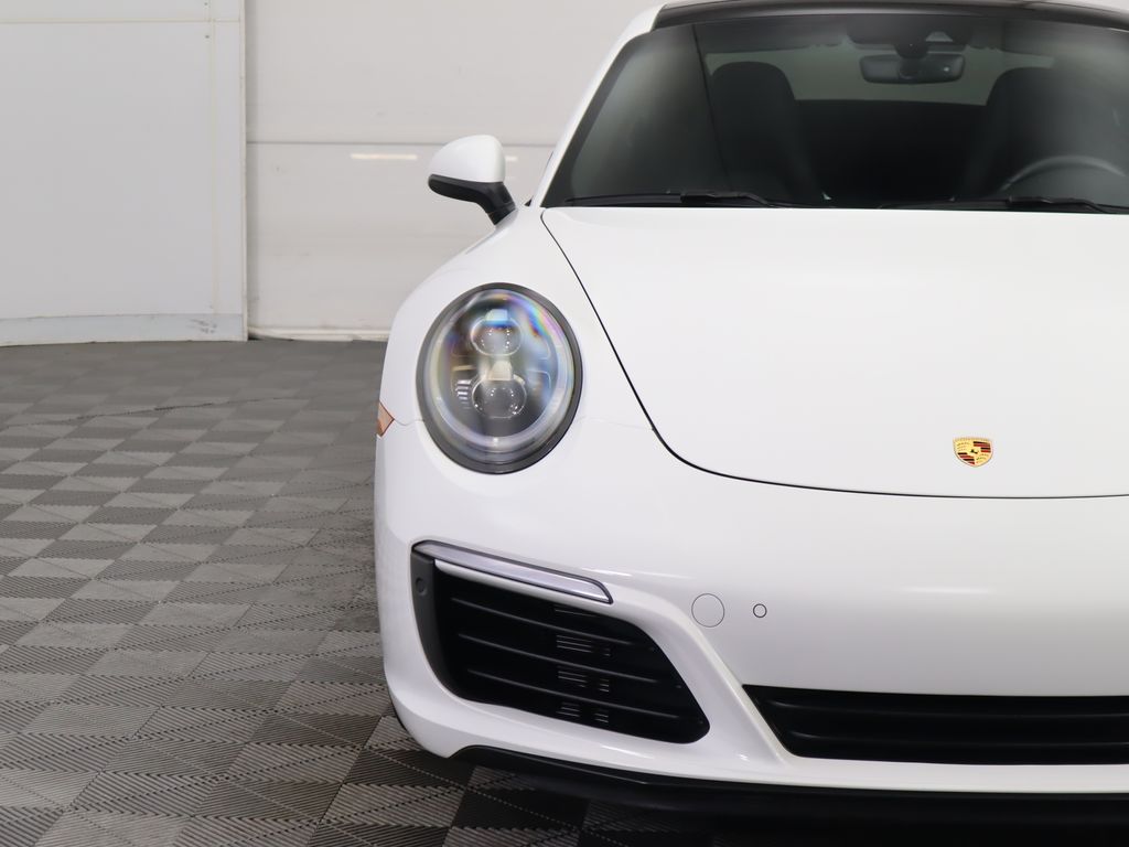 Thumbnail: 2019 Porsche 911 - 12