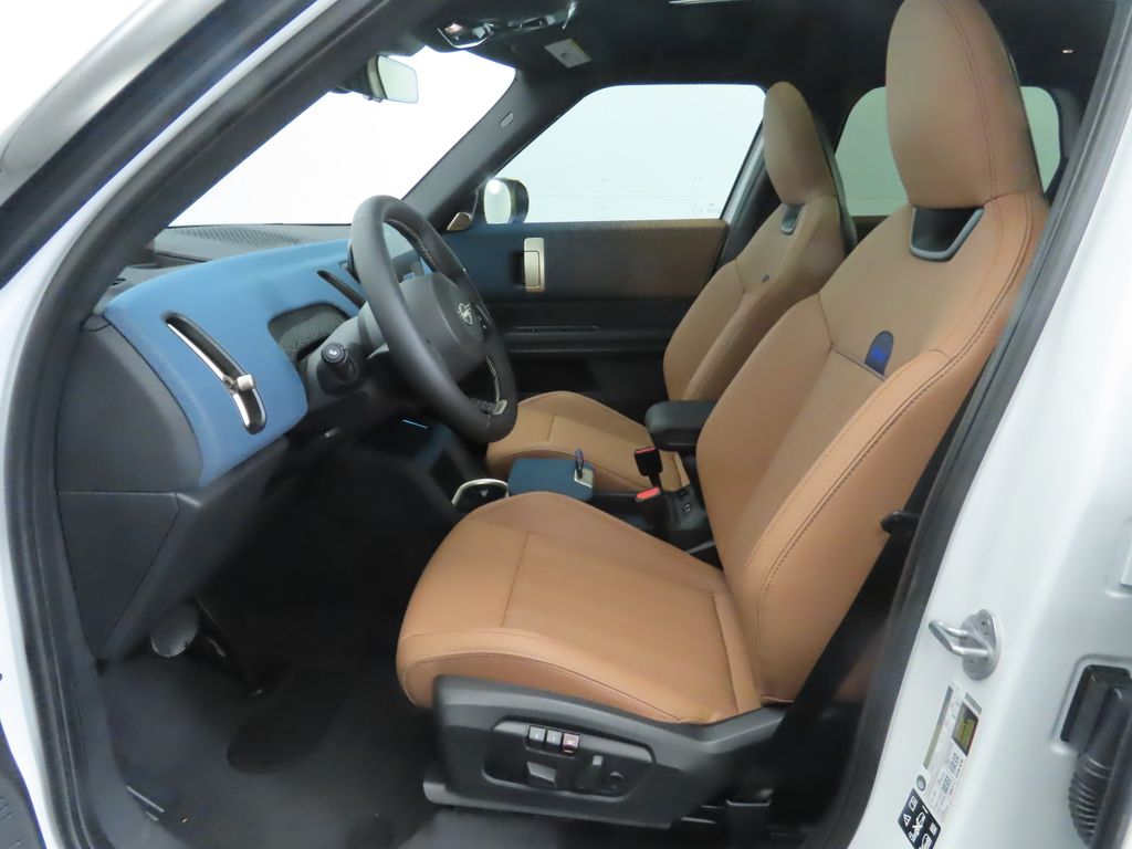 2025 MINI Cooper Countryman Iconic 21